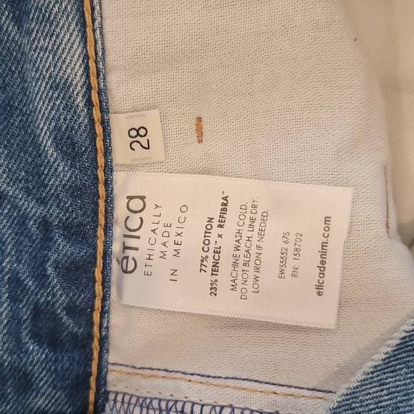 Jeans for Elaine - Picture 4 of 4